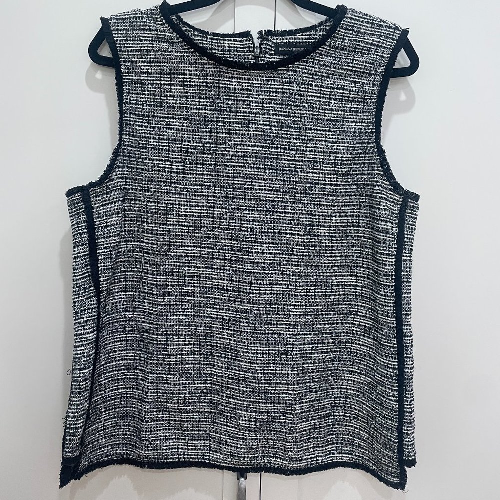 Banana Republic  Sleeveless Top Black White Tweed Frayed Edging XL